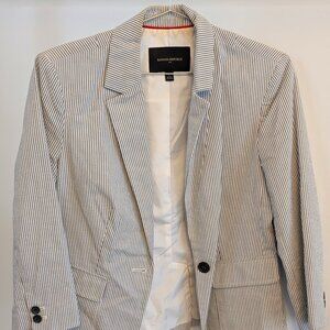 Banana Republic Seersucker Blazer Jacket Blue and White Stripes